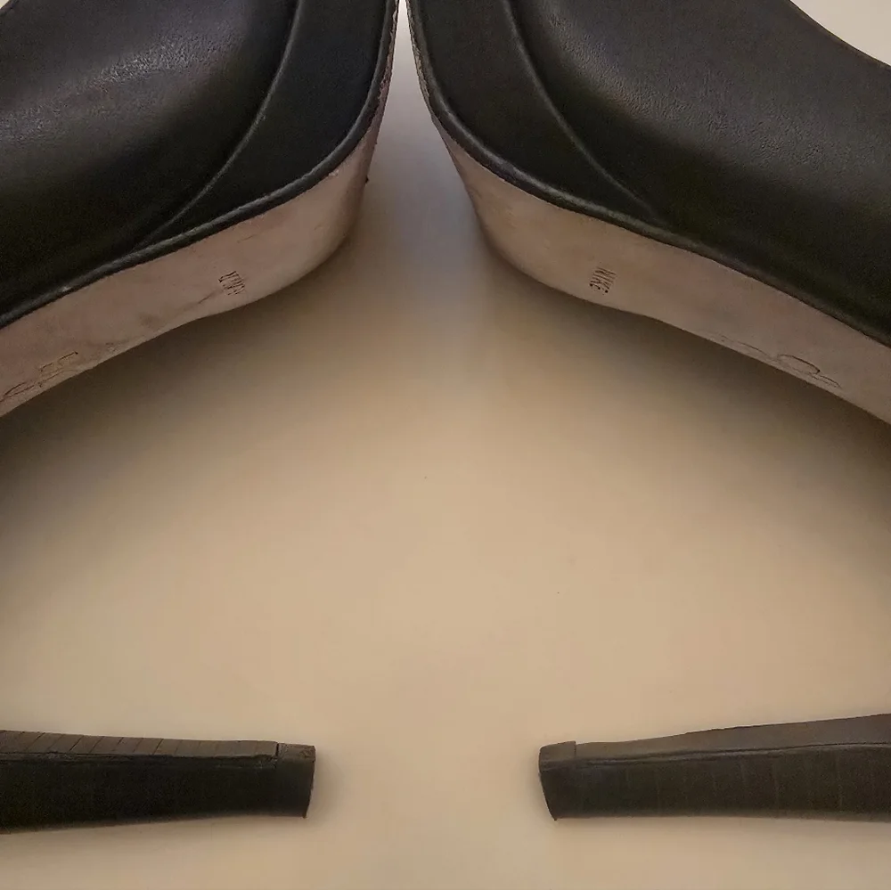 Cole Haan In Collaboration w/Nike,Black Leather Platform Rounded-Toe Pumps, Sz 8 - Picture 6 of 7